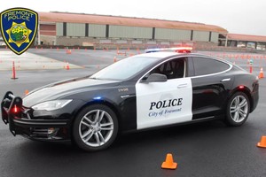 Tesla Model S 85 do Departamento de Polícia de Fremont, Califórnia