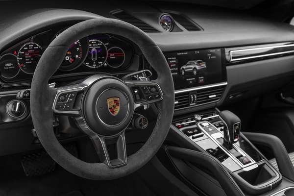 Novo Porsche Cayenne Coupé.