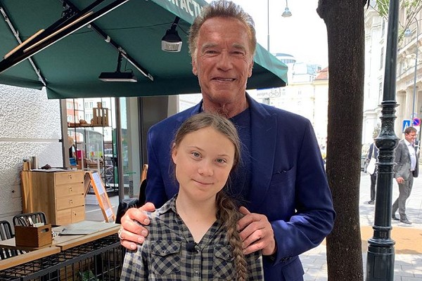 O ator Arnold Schwarzenegger e a jovem ativista Greta Thunberg (Foto: Instagram)