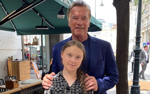 Arnold Schwarzenegger empresta carro elétrico para Greta Thunberg - Monet