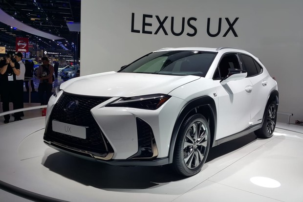 Lexus UX 250h começa a ser vendido ainda neste mês (Foto: Ulisses Cavalcante/Autoesporte)