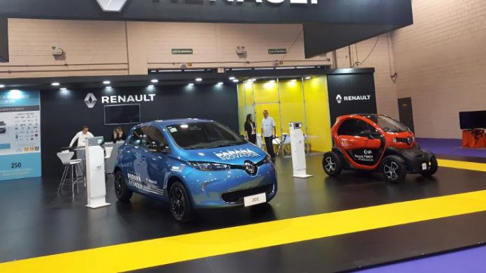 Feira mostra que carro elétrico ainda é realidade distante do Brasil