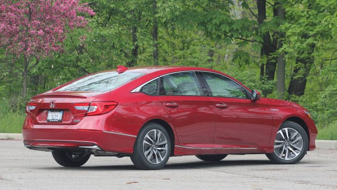 Honda Accord é o primeiro carro da Honda eletrificado do Brasil. Conheça