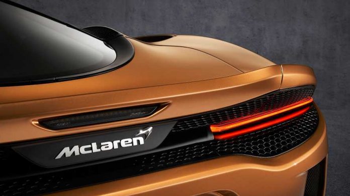 McLaren não produzirá SUVs, mas planeja supercarro elétrico