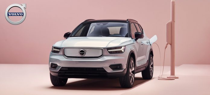 Volvo lança XC40 Recharge, primeiro carro 100% elétrico da empresa