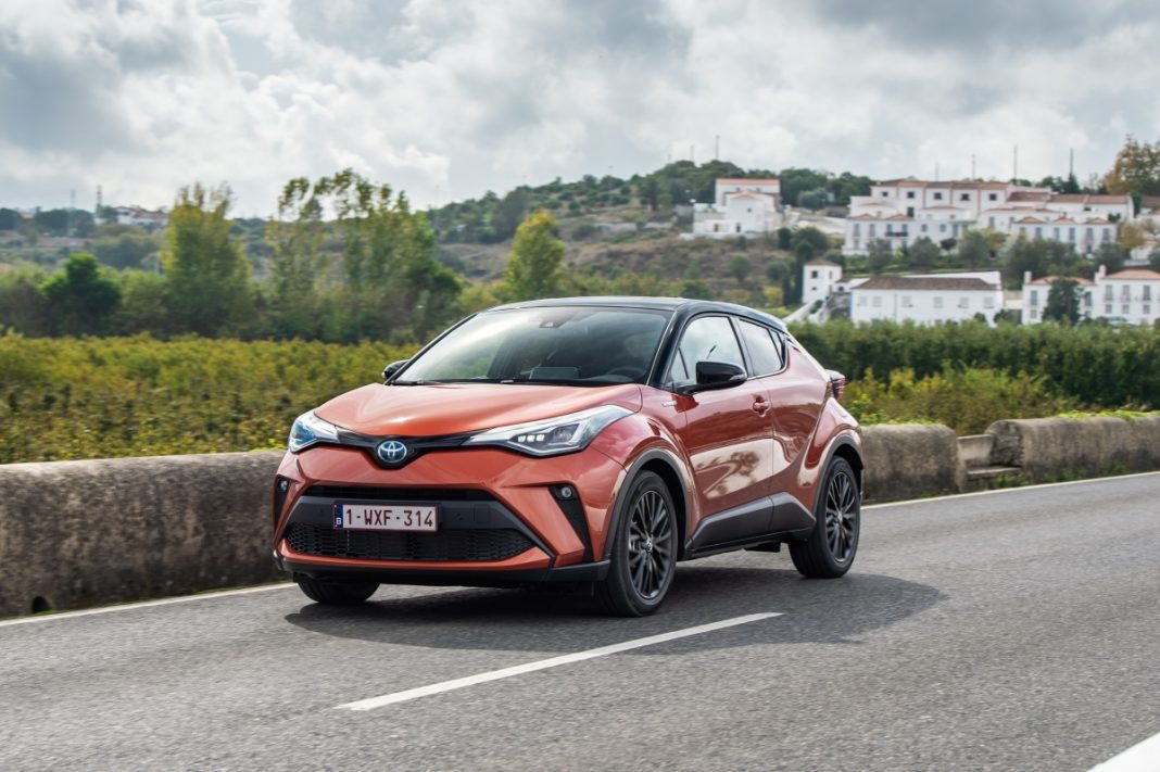 Primeiro ensaio Toyota C-HR 2.0 Hybrid: renovado no sentido certo