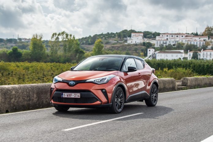 Primeiro ensaio Toyota C-HR 2.0 Hybrid: renovado no sentido certo