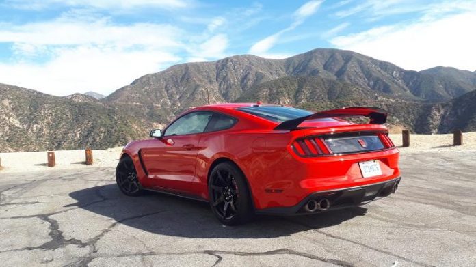 Shelby GT350R é o Mustang que jamais deve virar elétrico