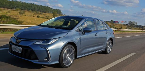 Corolla Hybrid traz mais renovação do que precisava para seguir líder