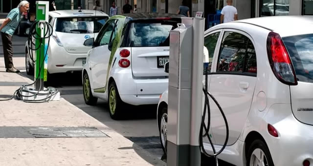 Menos Tesla (a bateria de lítio) e mais carro elétrico a etanol, em discussão na Unicamp