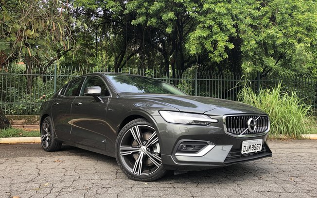 Volvo S60 T5 Inscription: liberal na economia, conservador nos costumes