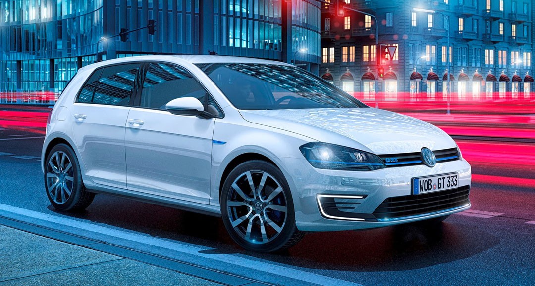 O Volkswagen Golf híbrido chega em breve ao Brasil (Foto: Divulgação)