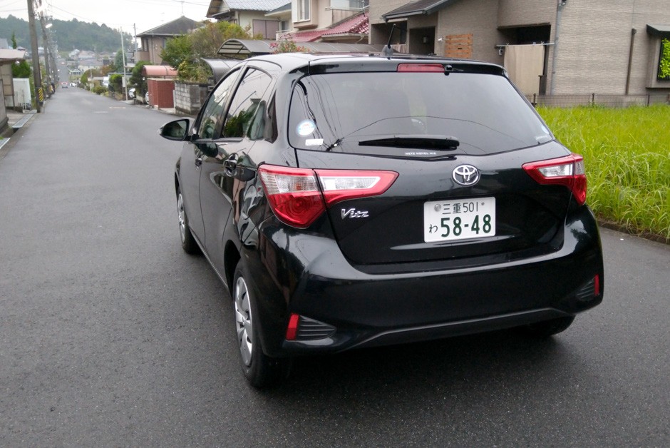 Toyota Vitz (Foto: Ulisses Cavalcante)