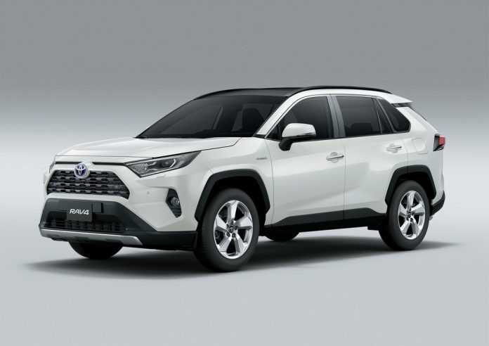 TOYOTA RAV4 HYBRID INCORPORA O SISTEMA DE AVISO ACÚSTICO AVAS