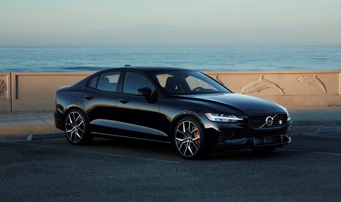 Volvo lança versões Polestar Engineered do S60 e do XC60