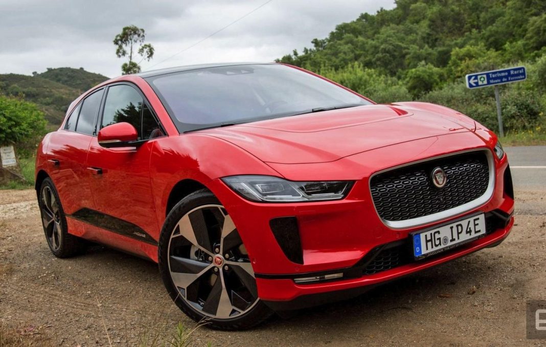 Falta de bateria interrompe produo de SUV eltrico da Jaguar