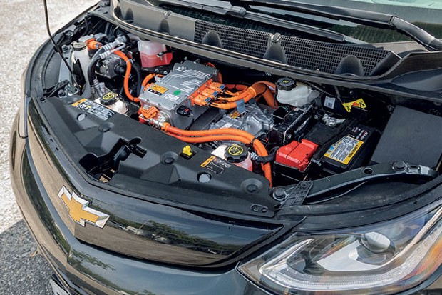 Autoesporte foi de São Paulo ao Rio de Janeiro com três carros elétricos: BMW i3; Chevrolet Bolt; Renault Zoe (Foto: Gustavo Maffei e Marcos Camargo)