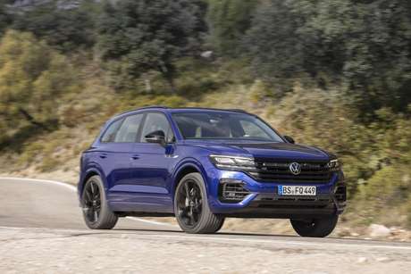 Novo VW Touareg R: a potência impressiona, mas o alcance decepciona.