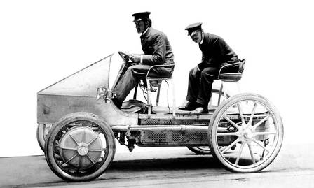 Lohner-Porsche Electromobile - Carro elétrico projetado por Ferdinand Porsche em 1900