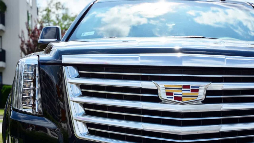 Covid-19. Cadillac cancelou apresentação do primeiro carro elétrico