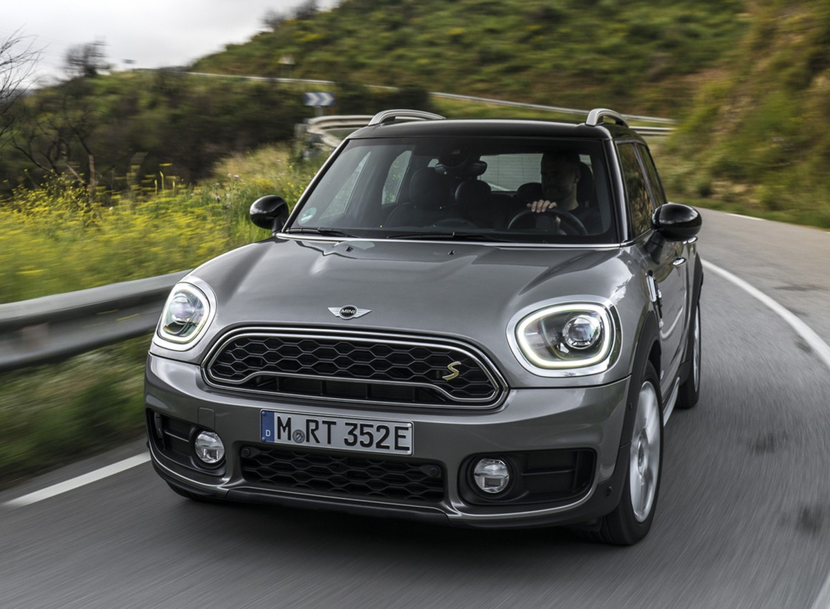 Mini Countryman híbrido roda até 52 km sem consumir gasolina - Valor Econômico