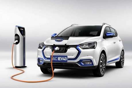 JAC iEV40: aposta da marcha chinesa no mercado de veículos elétricos.