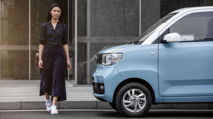 Imagem do carro elétrico Wuling Hongguang MINI já à venda na China