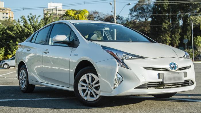 Análise | Toyota Prius: eficiência e conforto extremos, conectividade limitada