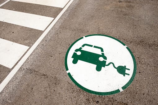 estacionamento-para-carro-eletrico