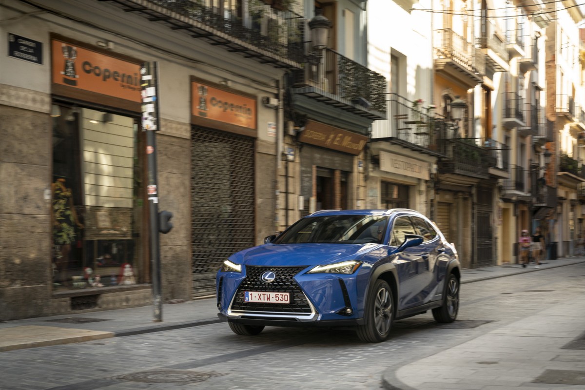 Lexus UX 300e: o primeiro carro elétrico da marca perde em autonomia para o Tesla Model X e VW ID4 | Lançamentos