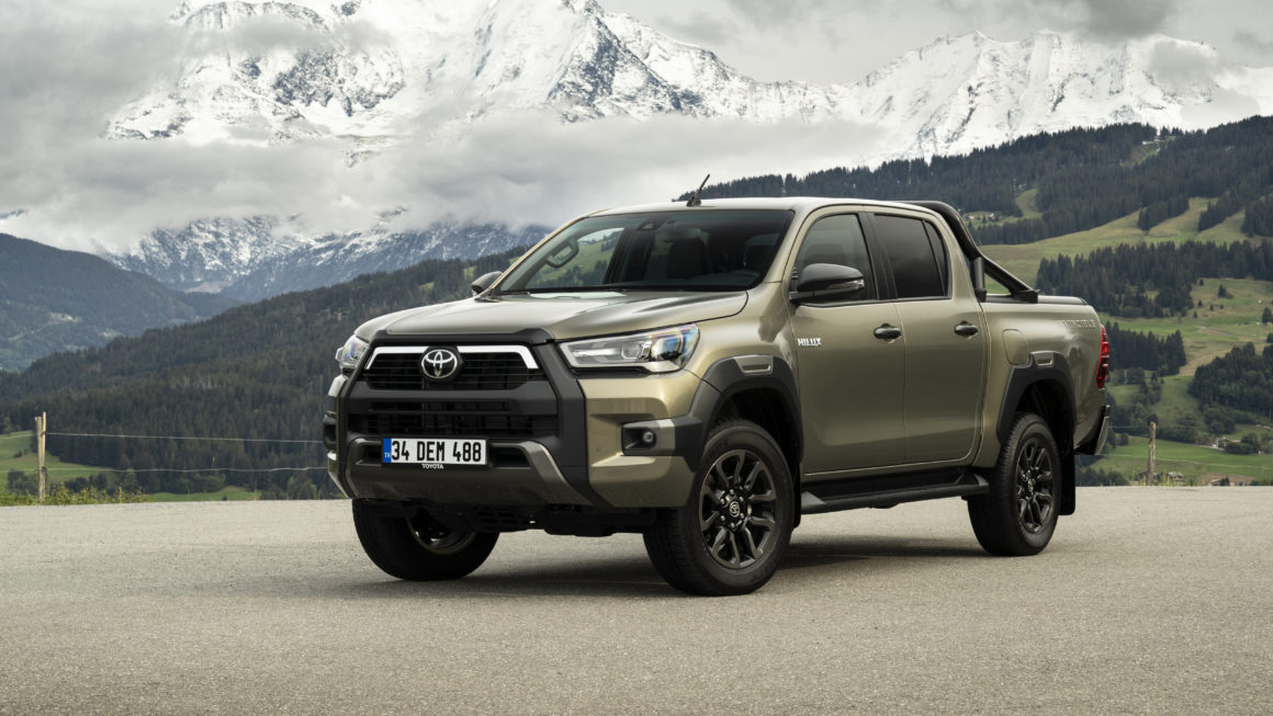 toyota hilux 2021