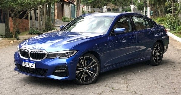 BMW 330e brilha pelo desempenho e economia mas custa caro - Prisma