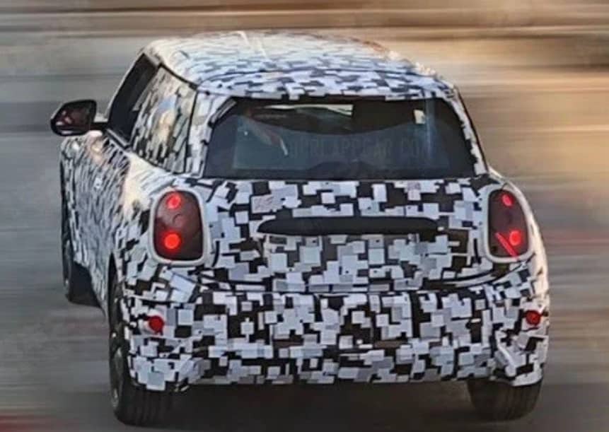 Novo MINI elétrico é flagrado na China e revela seu tamanho menor