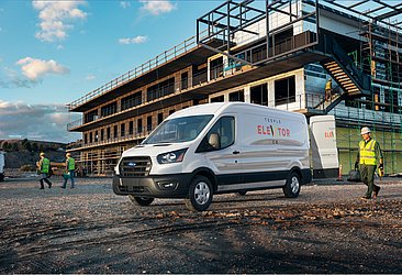 Outra novidade da Ford é a van Transit, que será produzida no Uruguai