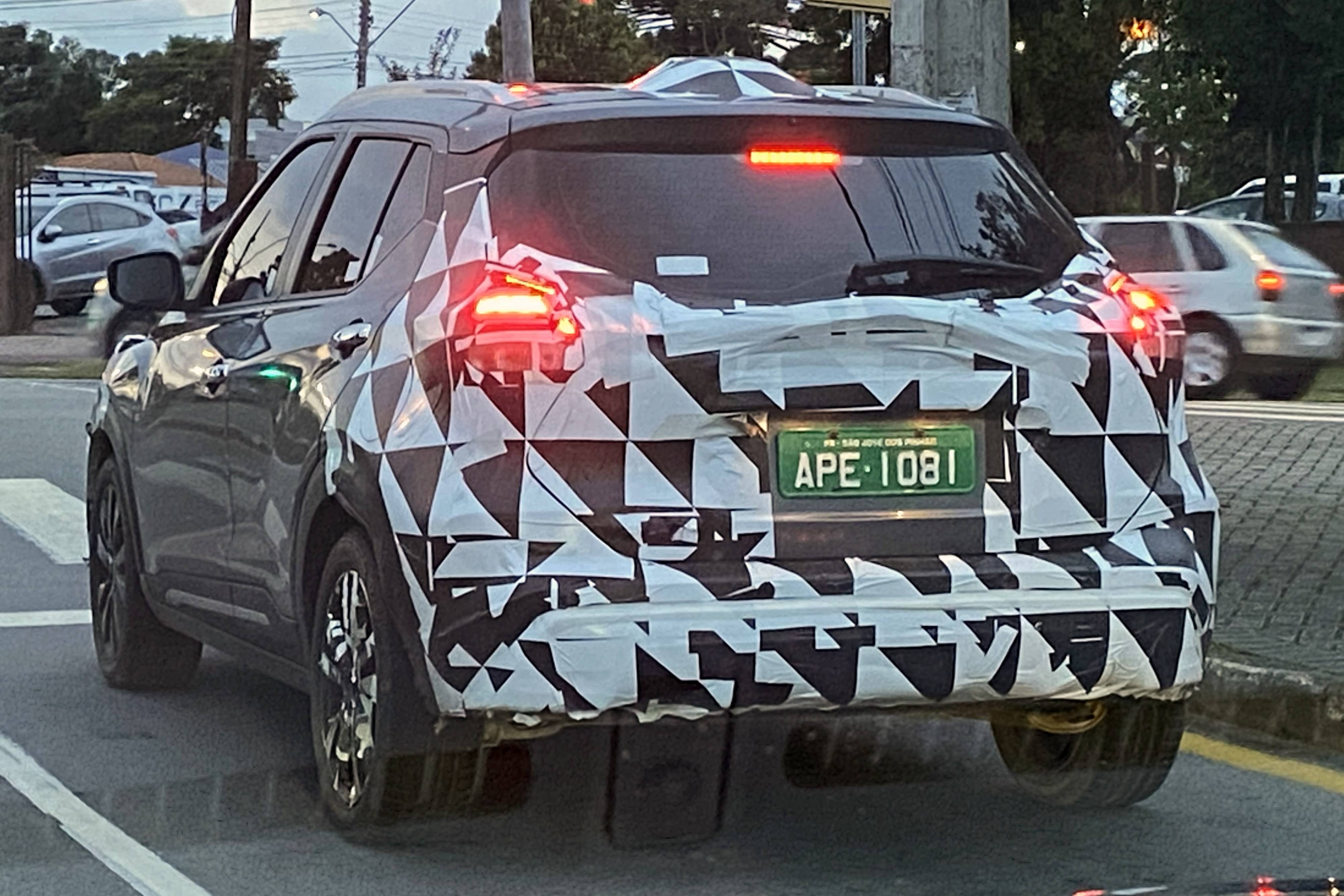 flagra nissan kicks 2021