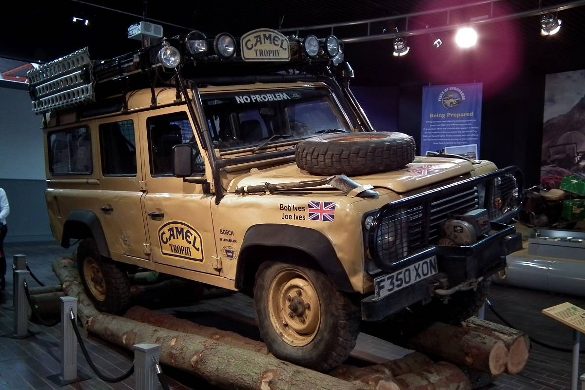 Land Rover Defender Camel Trophy 1989