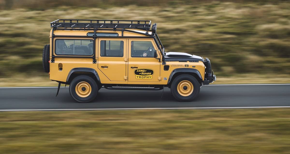 Land Rover Defender Camel Trophy 2021