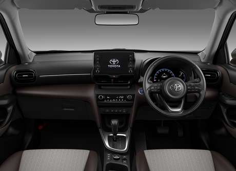 Interior do Toyota Yaris Cross: minimalista.