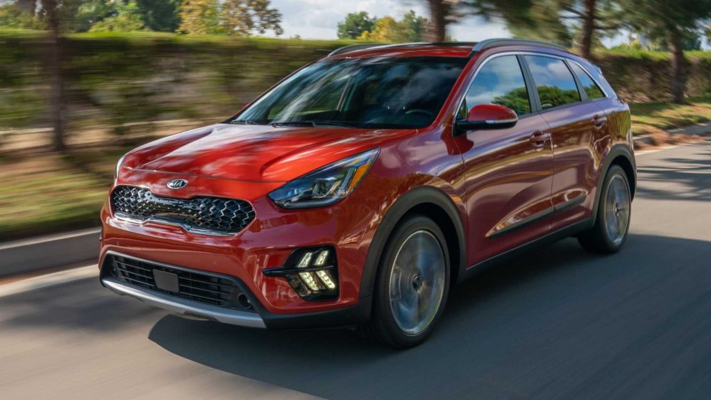 Kia Niro 2021 é SUV híbrido e um dos carros elétricos mais baratos no mercado. Imagem: Kia / Divulgação