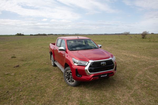 Toyota Hilux também passou por uma renovação recentemente, com nova motorização e acessórios