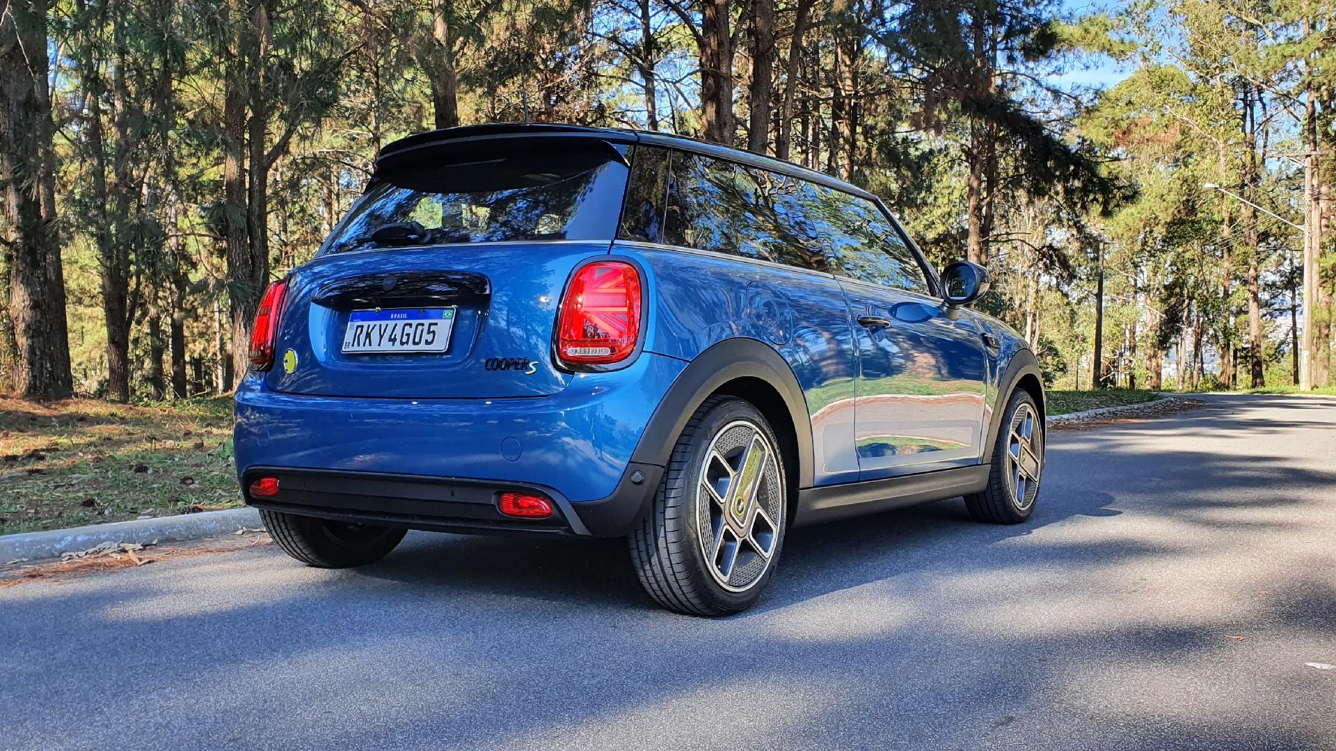 Mini Cooper SE - Divulgação