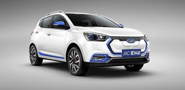 JAC iEV 40 custa R$ 139.990 e vira o carro elétrico mais barato do país