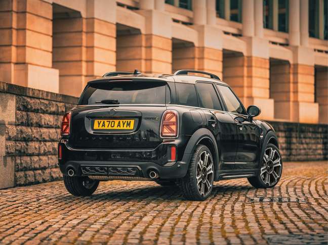 Mini Cooper S E Countryman Shadow Edition