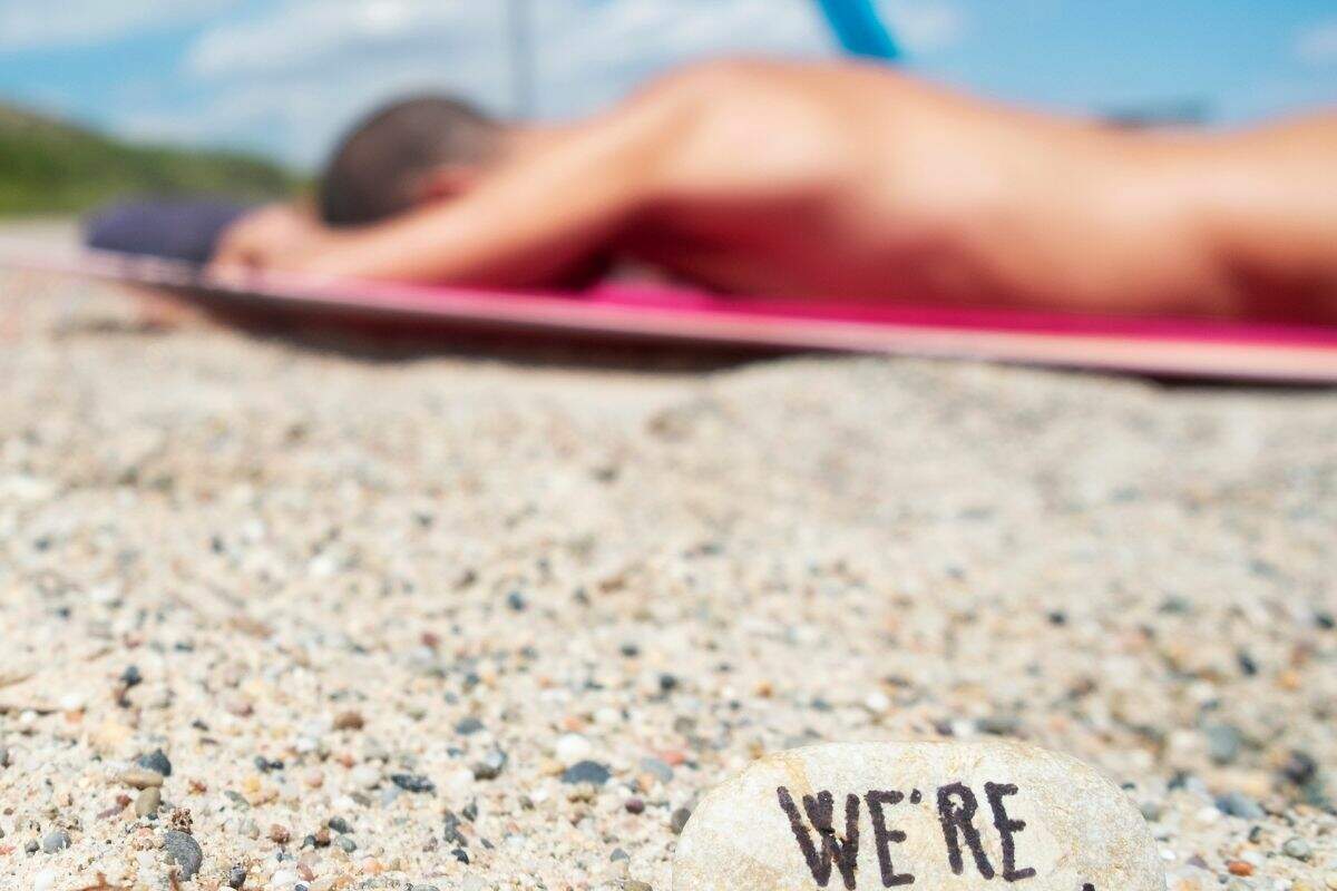 Aprenda agora quais são as regras para frequentar uma Praia de Nudismo!