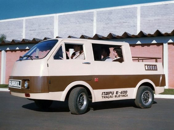 gurgel itaipu e 400