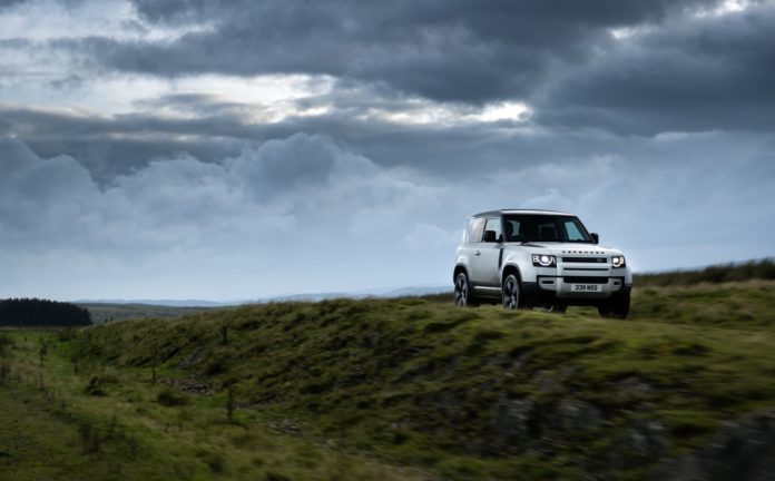 Defender traz novidades para a condução em todos os tipos de terreno.