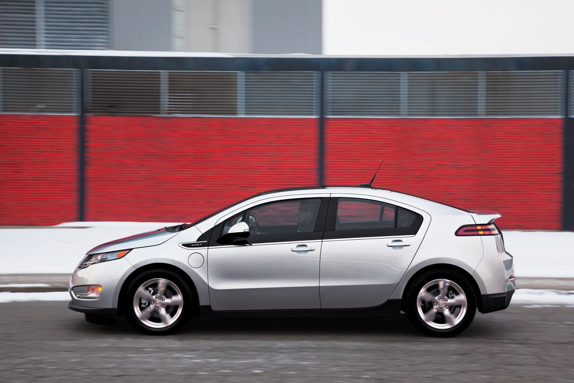 Volt, automóvel elétrico modelo 2010 da Chevrolet, testado pela revista Quatro Rodas.