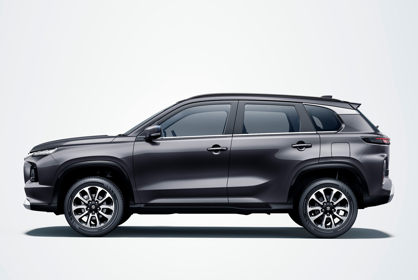 Suzuki Grand Vitara lateral