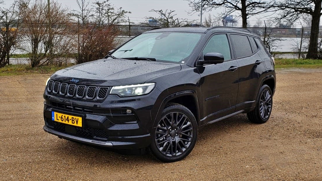 Jeep Compass 4xe híbrido