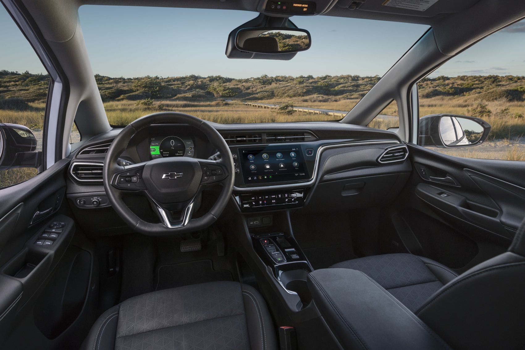 Chevrolet Bolt EV carro elétrico interior painel